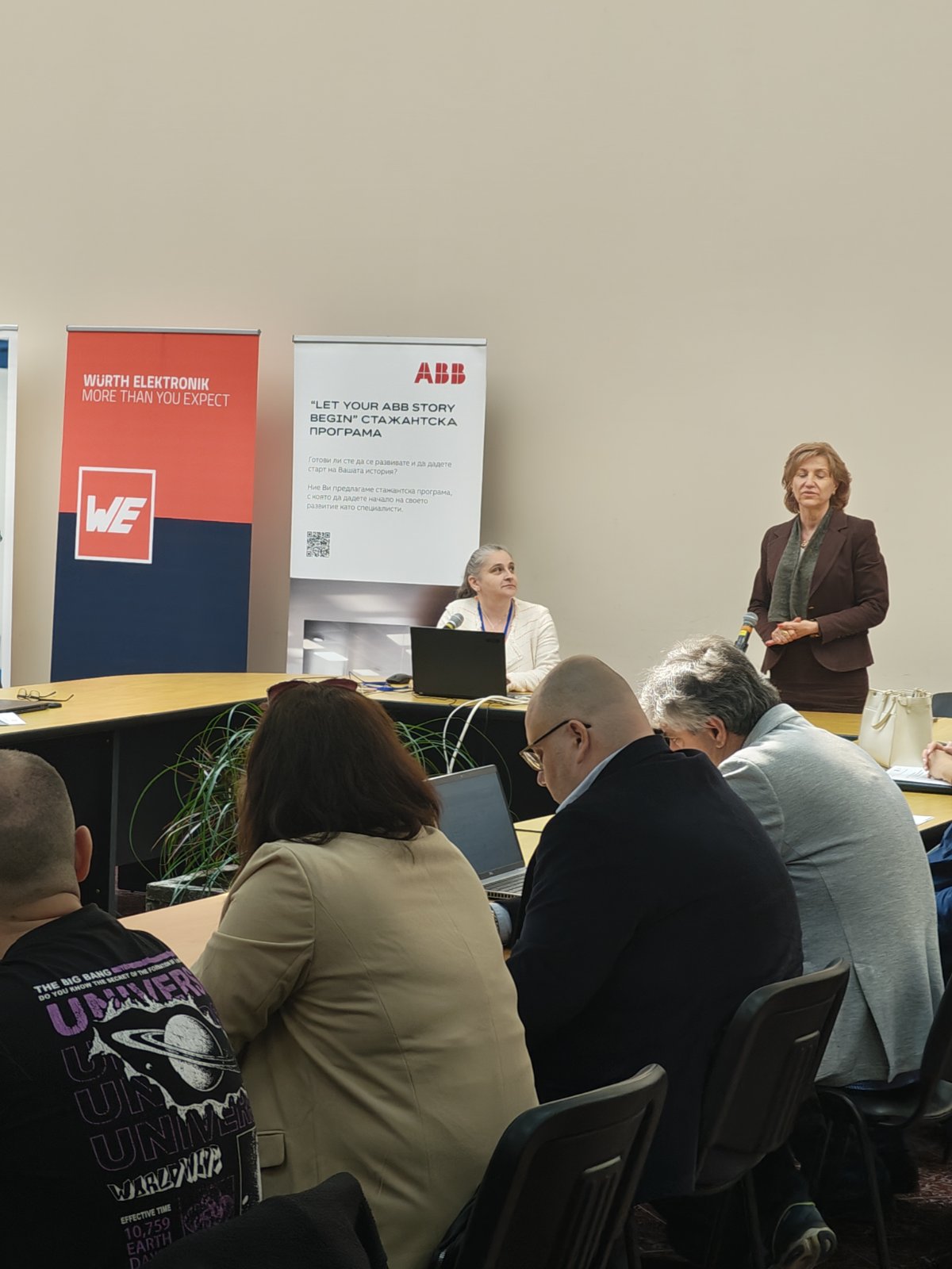 Conference photo 87