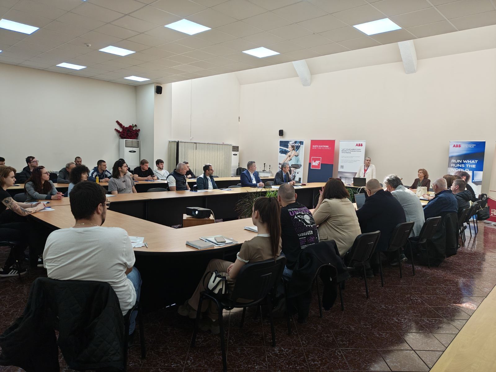 Conference photo 90